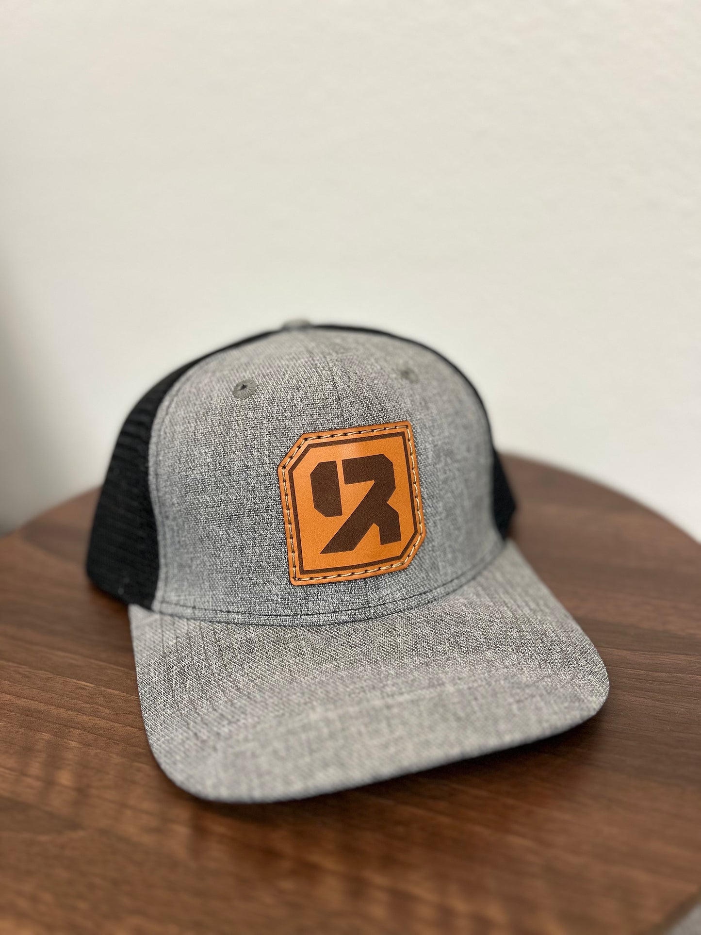 RuckList Leather Patch Grey/Black Hat